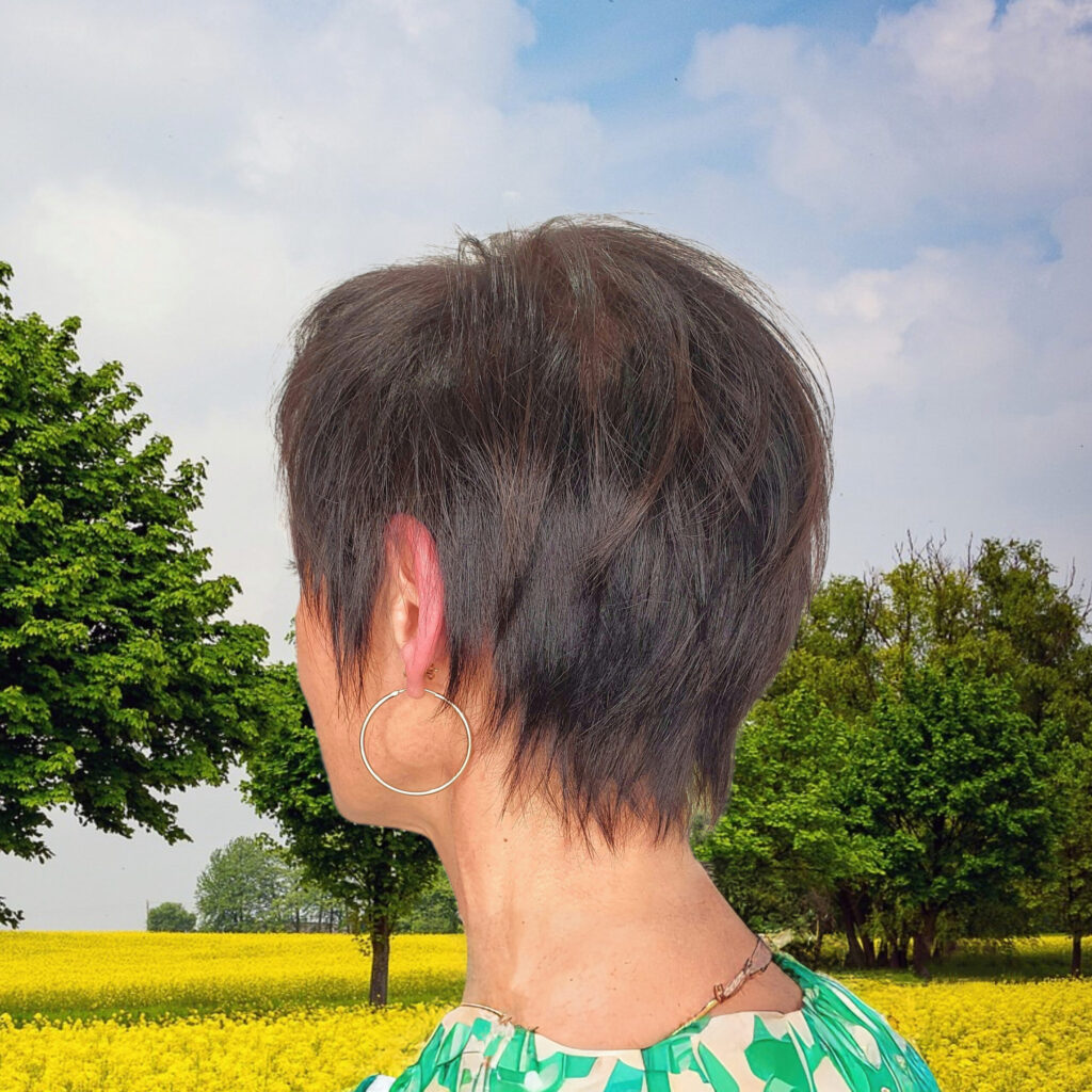 Sparkling short haircut